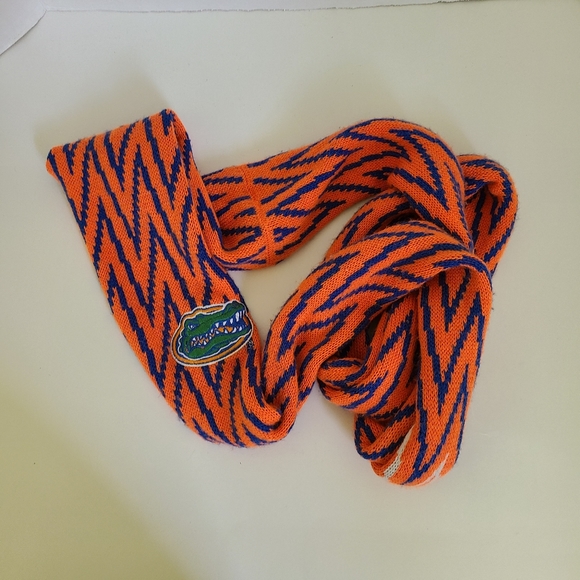 University of Florida UF Gators Infinity Scarf Emerson Street Clothing Co - Picture 2 of 5